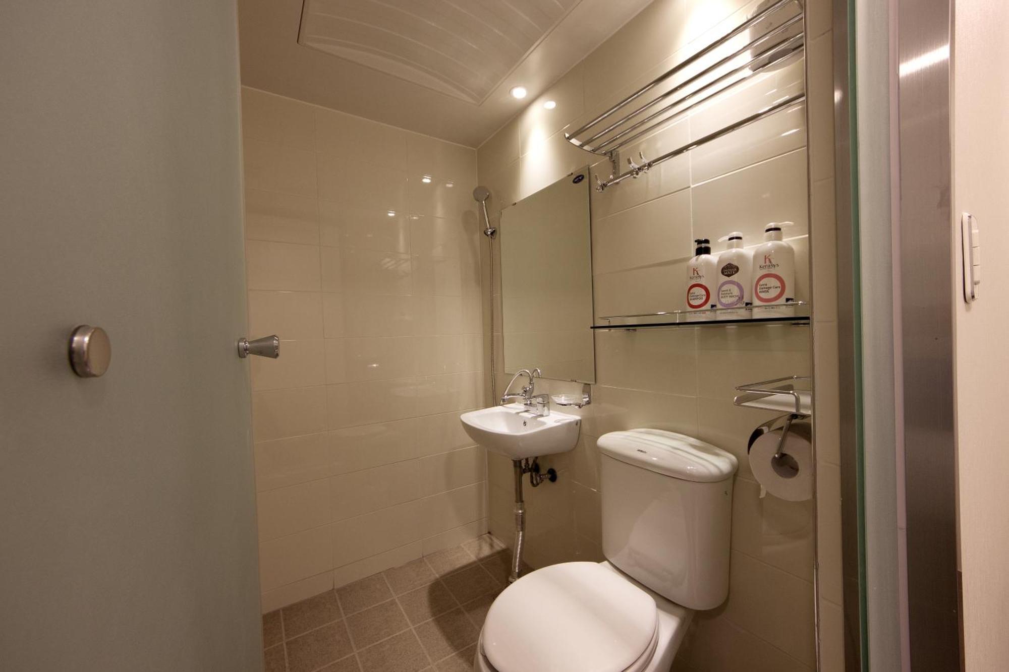 K-Guesthouse Myeongdong 1 Seúl Habitación foto